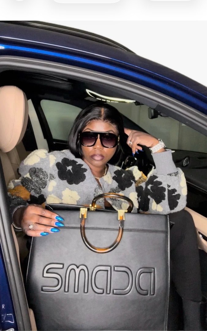 With a SMADA Bag, Blossom Into the CEO of Your Life