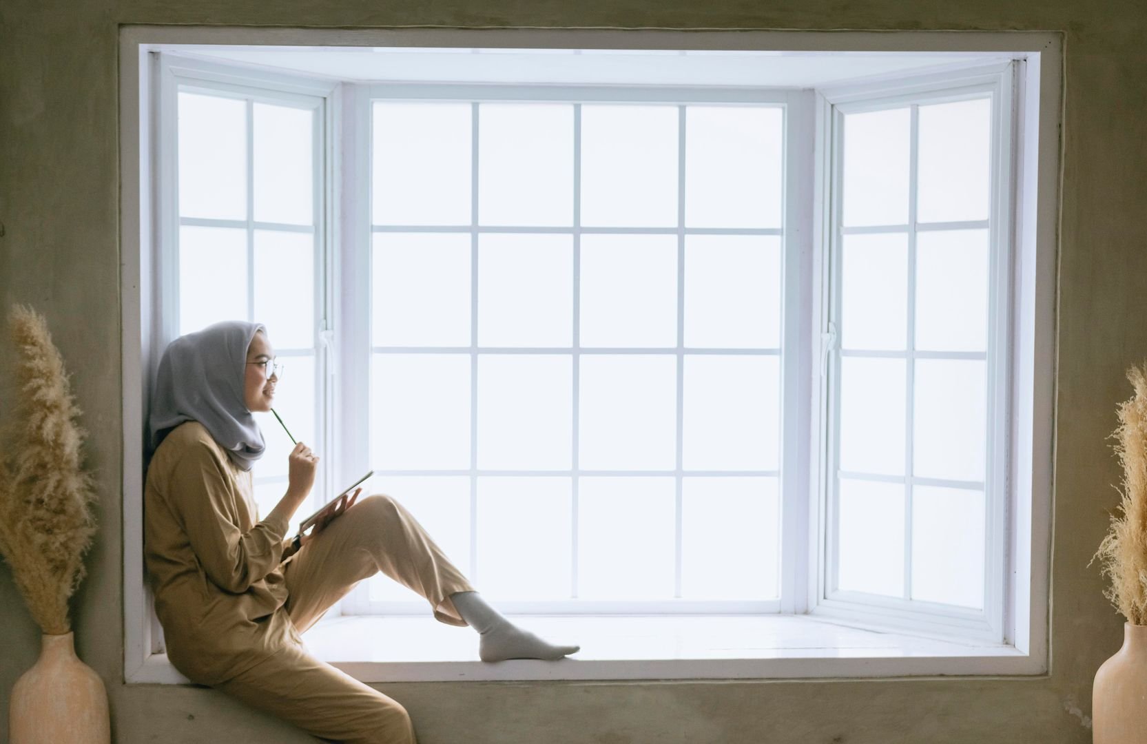 Turning a Single Day Into a Full-Length Novel: The Art of Amplifying the Ordinary
