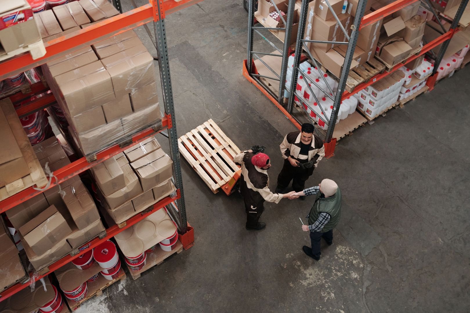 How Expedited Freight Shipping Reduces Costly Supply Chain Delays