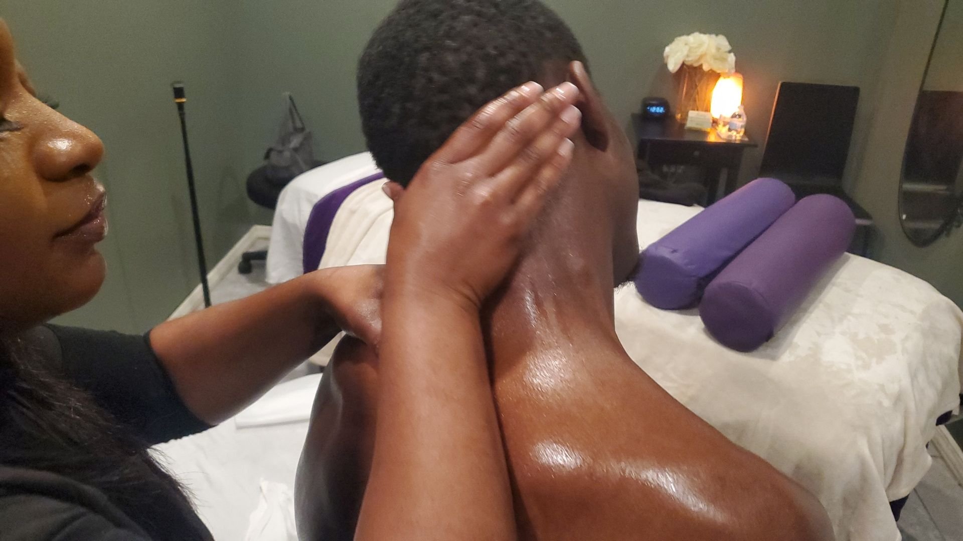 Massage Therapy for Neck, Shoulder & Back Pain: Natural Relief That Lasts