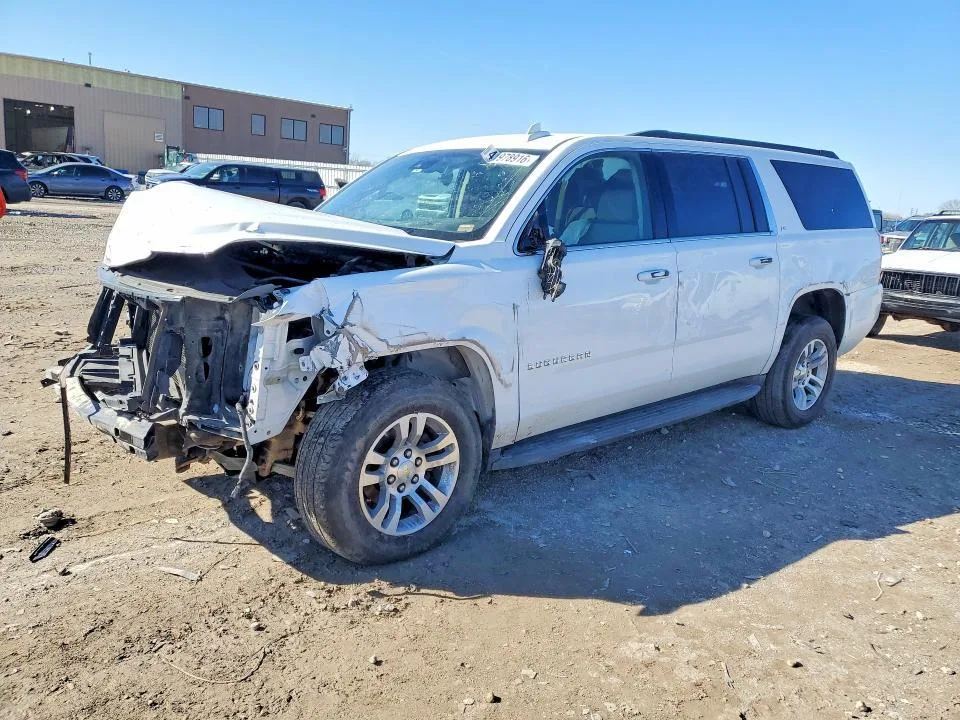 Chevrolet Suburban 2015 para partes Izquierda