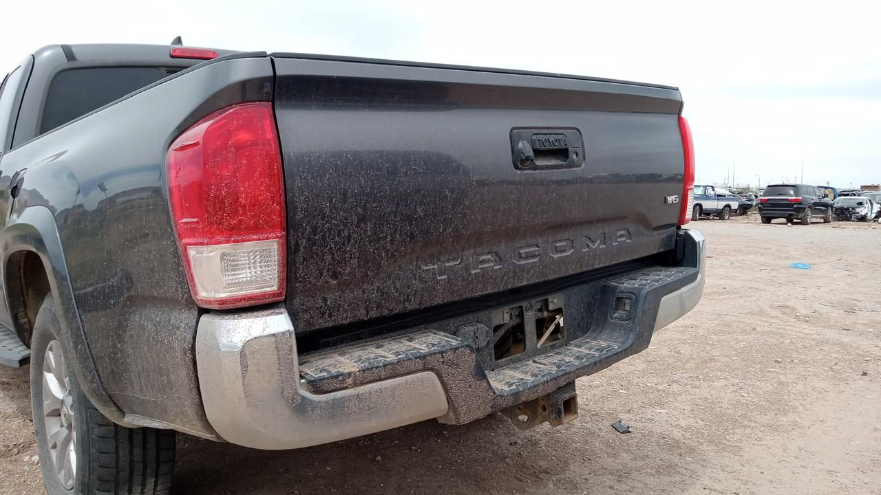 Toyota Tacoma 2018 para partes Cajuela / compuerta