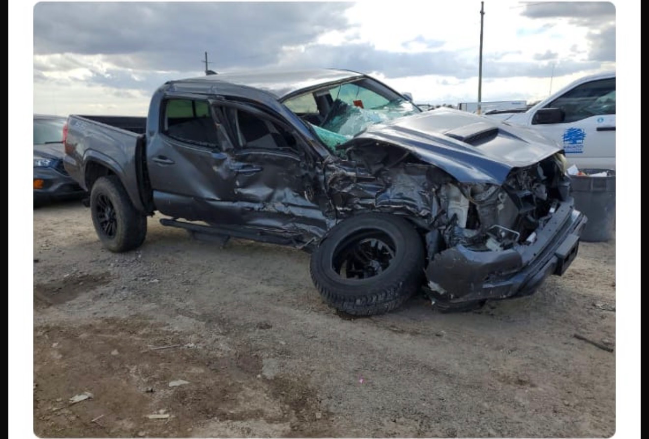 Toyota Tacoma 2.7 2018 para partes Derecha