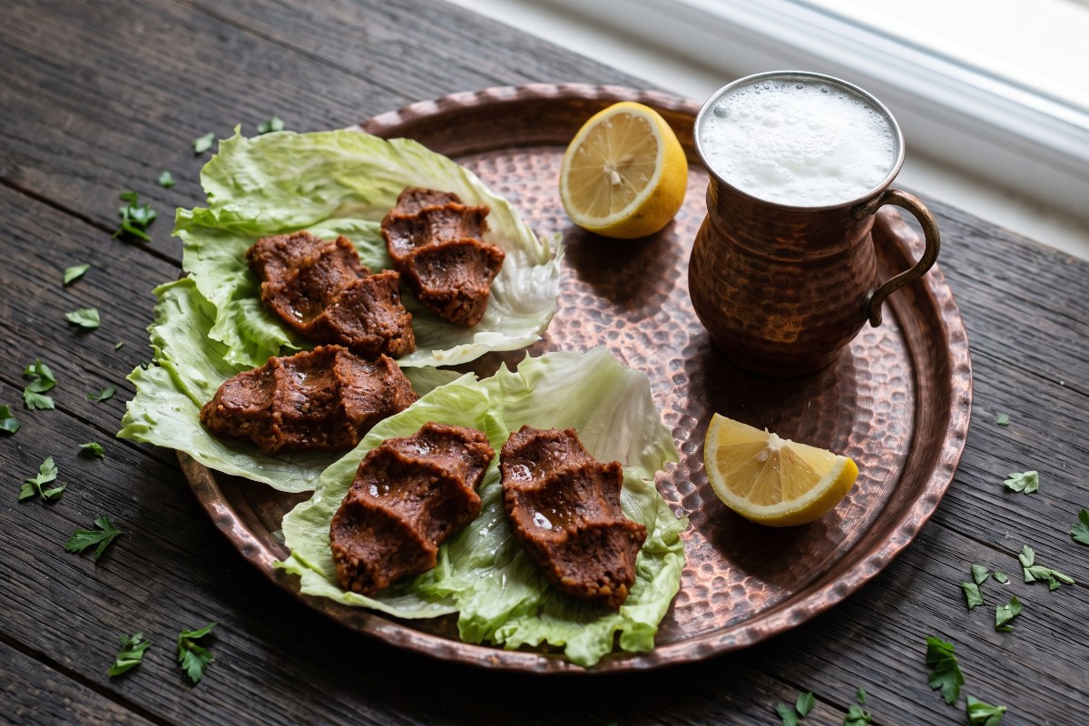 Adıyaman Usulü Etsiz Çiğ Köfte