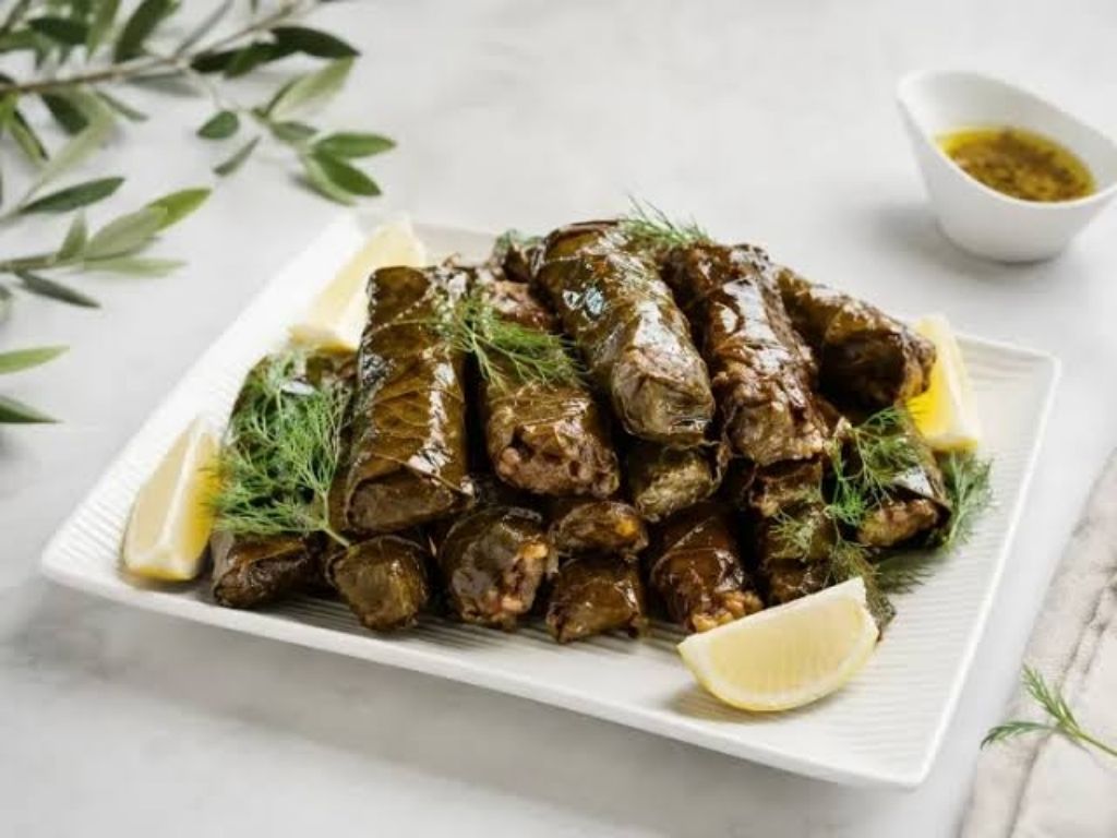 Cevizli Yaprak Sarması