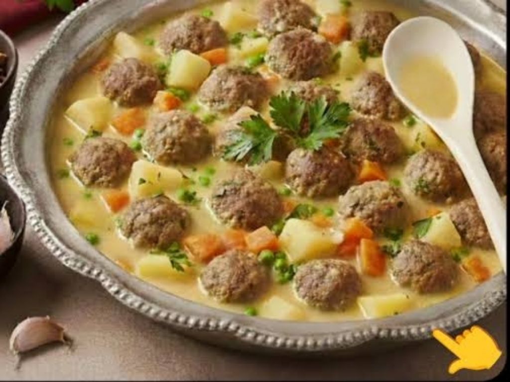 Ekşili Köfte Çorbası