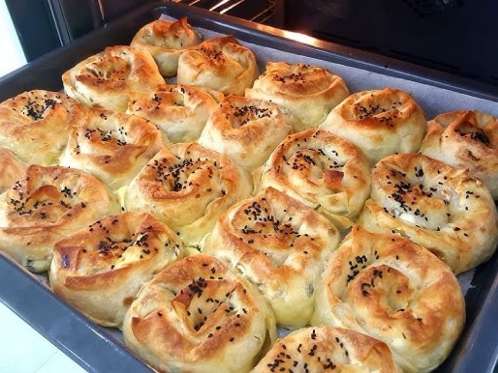 Gölpazarı Peynirli Böreği