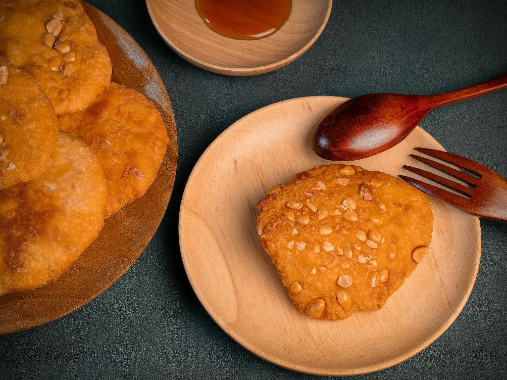 Hotteok (Tatlı Dolgulu Sokak Gözlemesi)