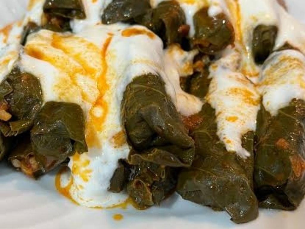 Karalahana Sarması