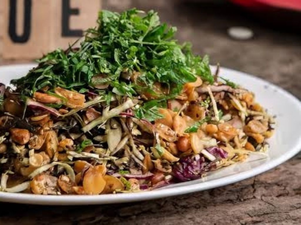 Laphet Thoke (Çay Yaprağı Salatası)