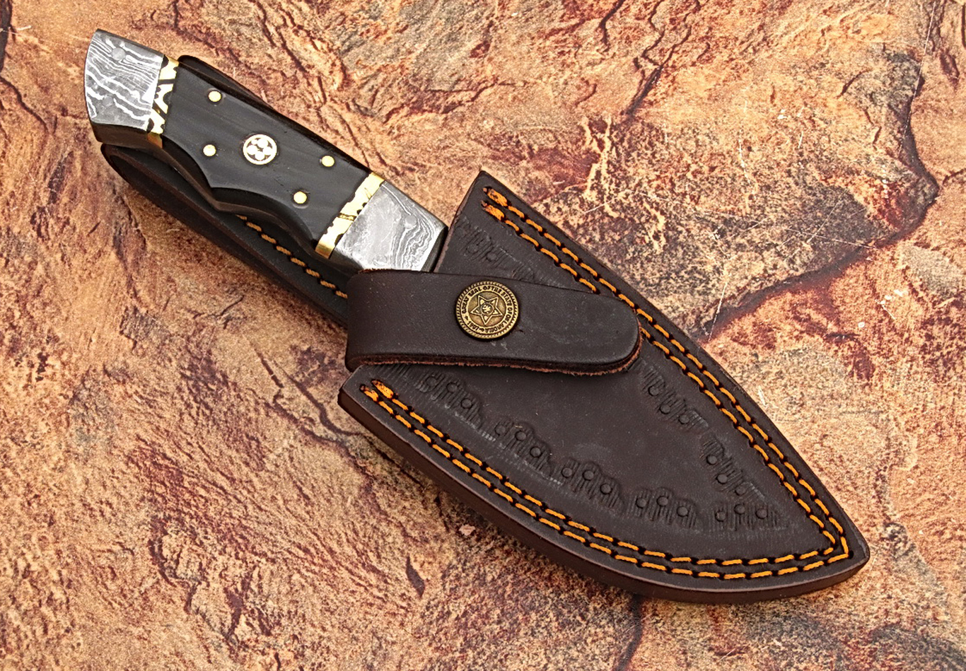Damascus steel Skinner with Mosaic Pin & Buffalo Horn handle