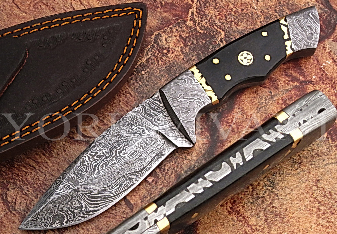 Damascus steel Skinner with Mosaic Pin & Buffalo Horn handle