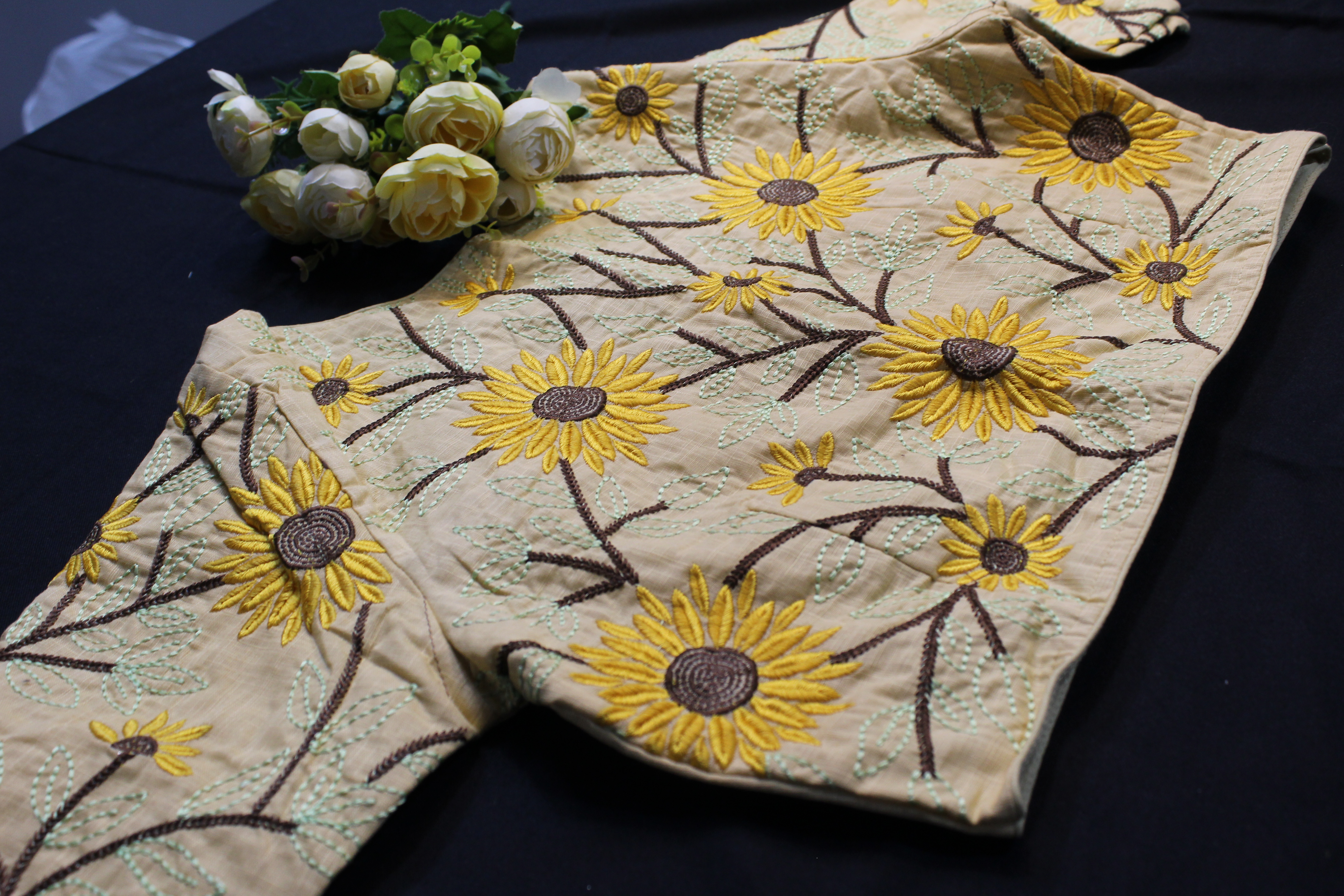Beige Embroidery Blouse - Thumbnail 3
