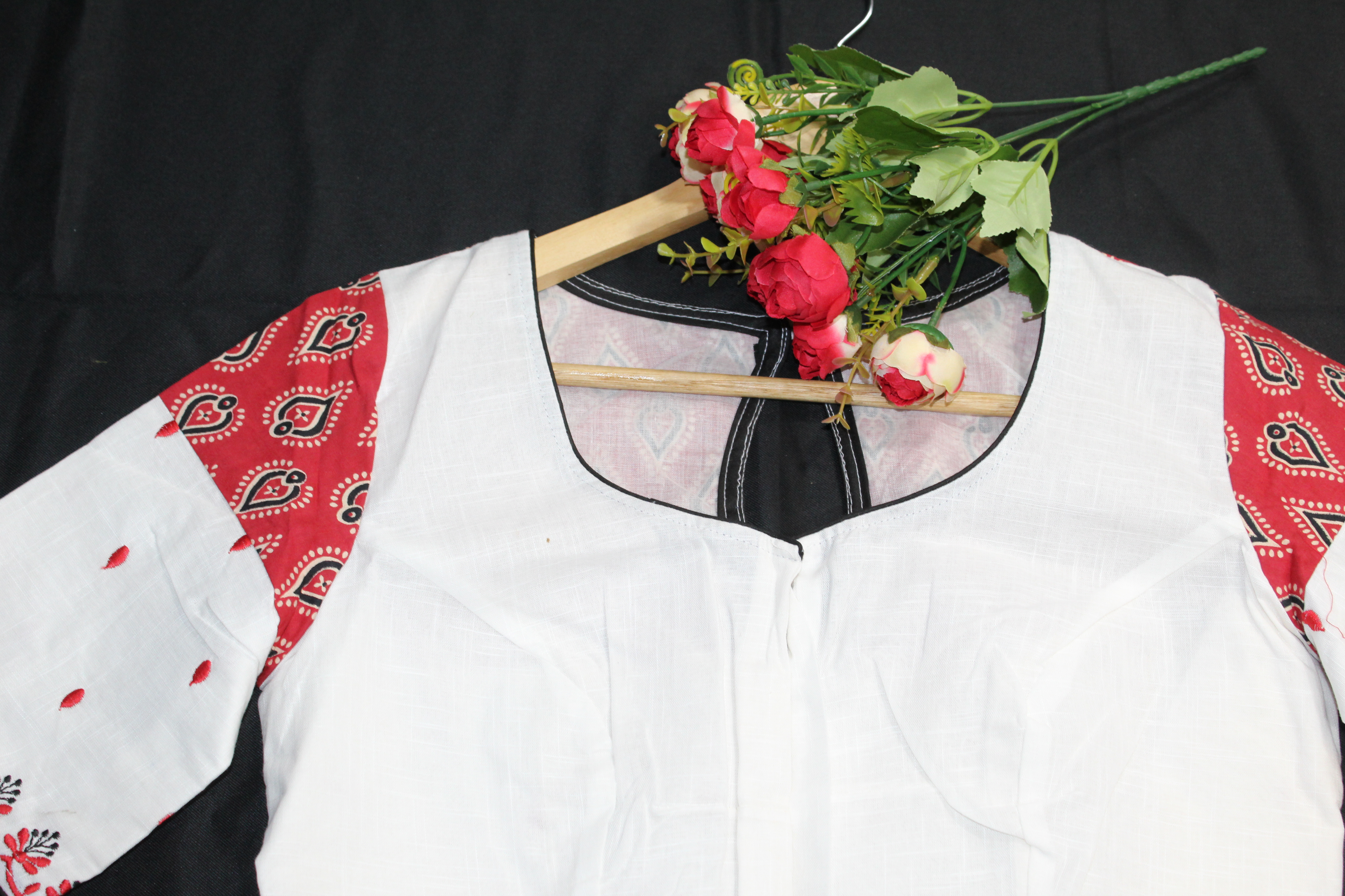 white with red Patterned - Thumbnail 3