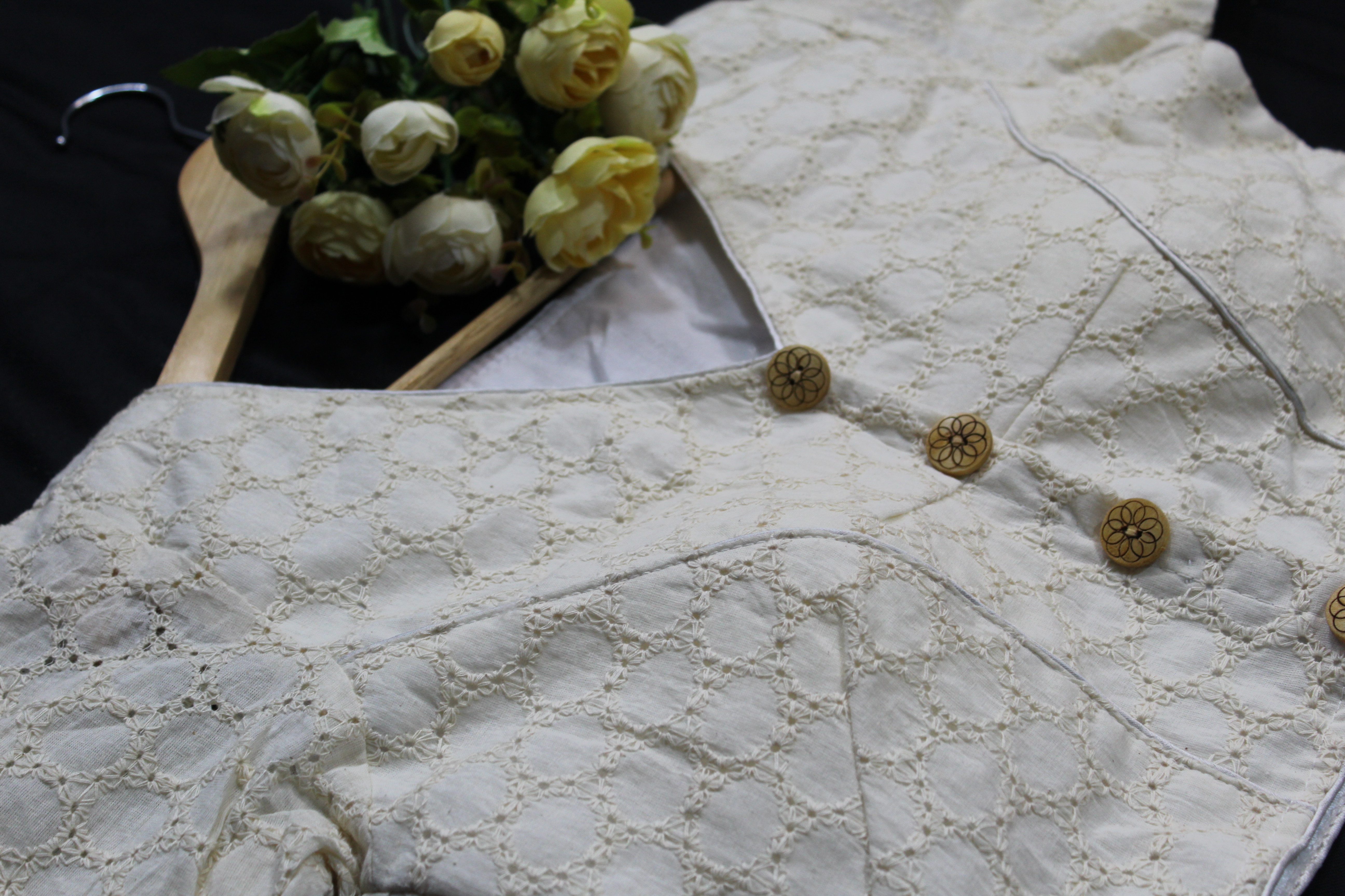 basic white blouse - Thumbnail 7