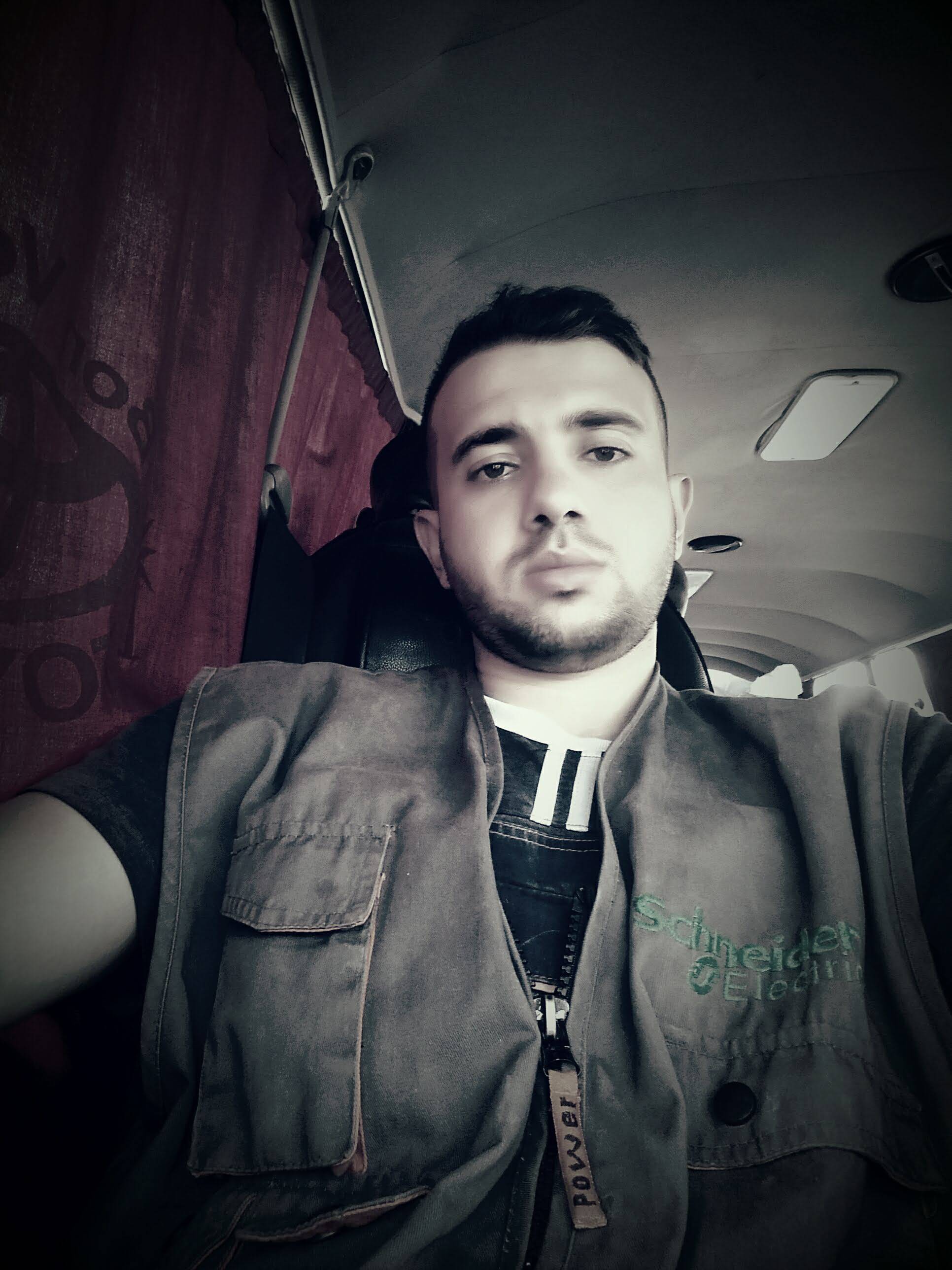 hamadache amine