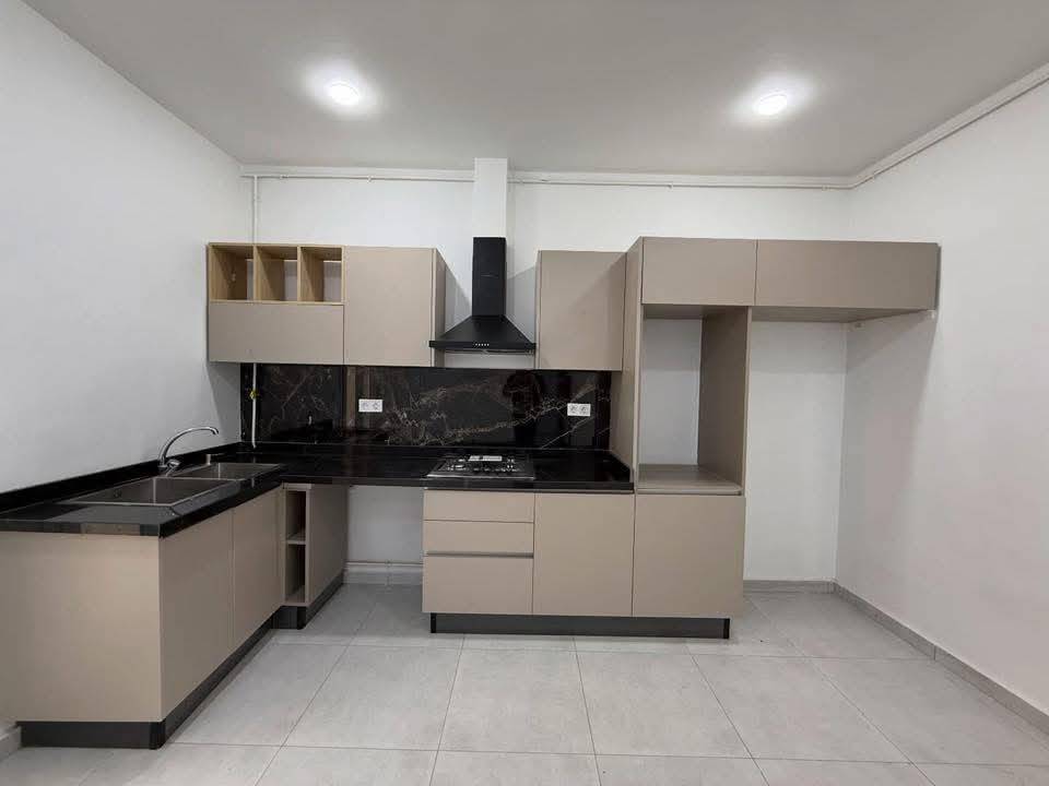 Gallery image 11