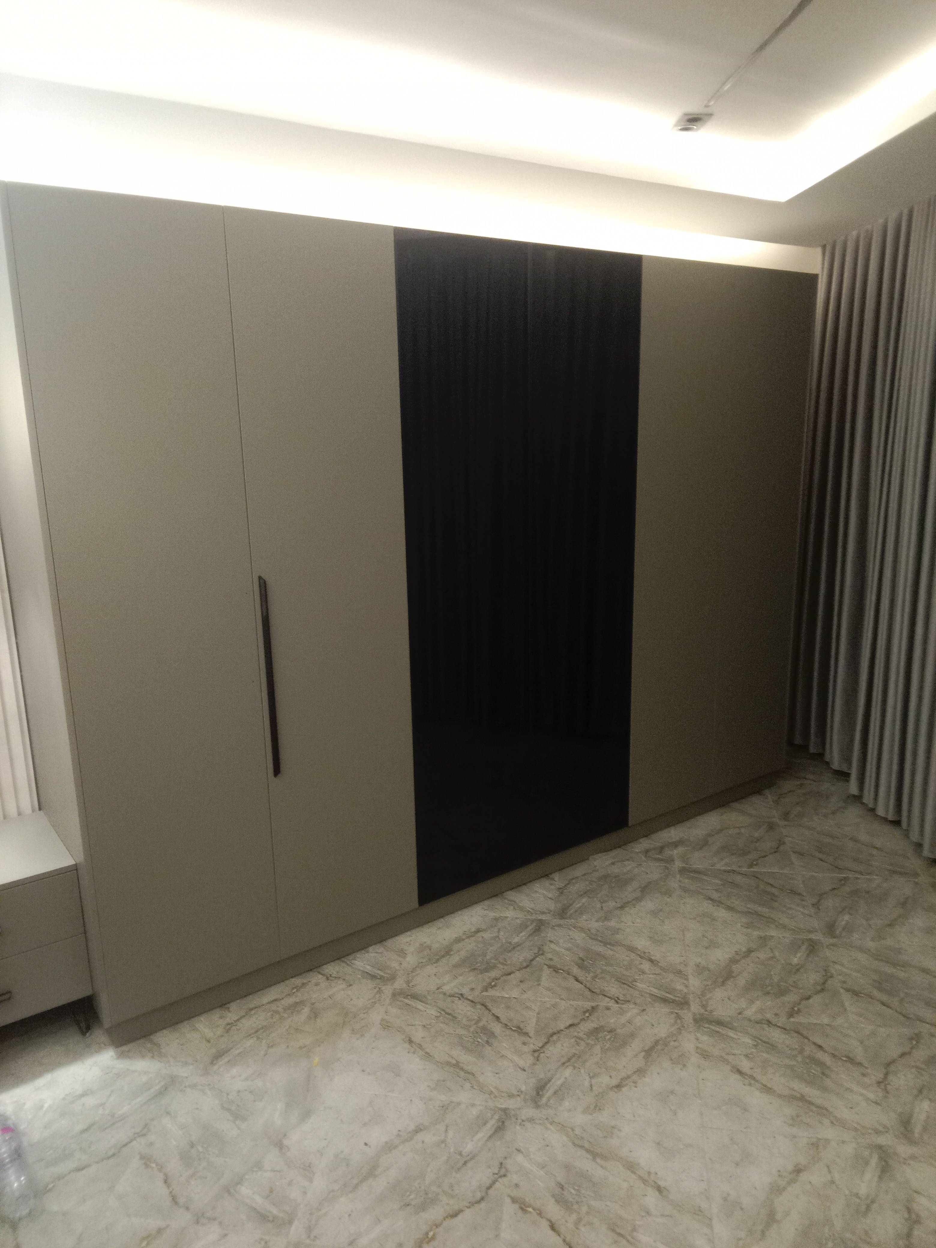Gallery image 12