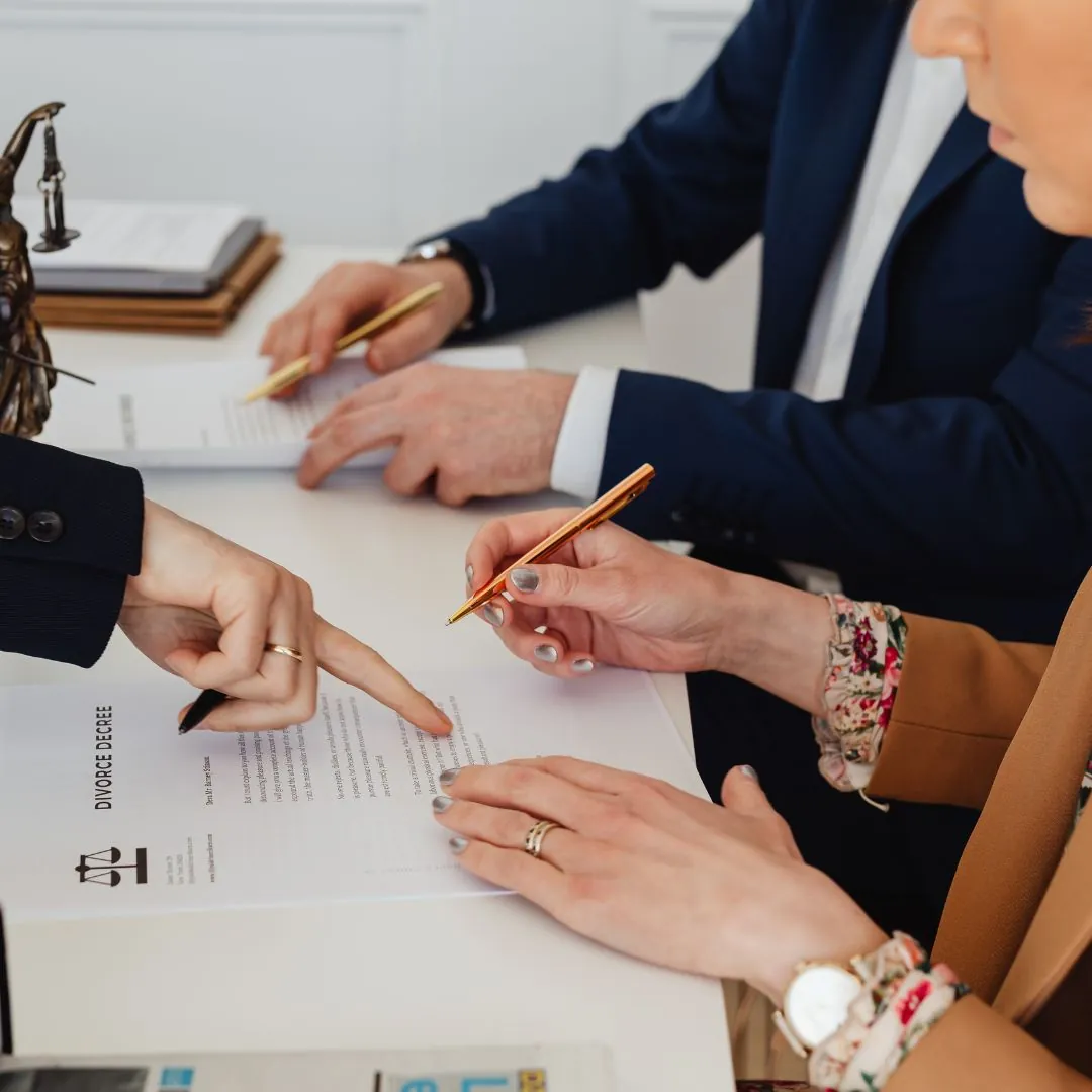 How Lazar Legal Solutions Can Help You Navigate End-of-Year Legal Challenges