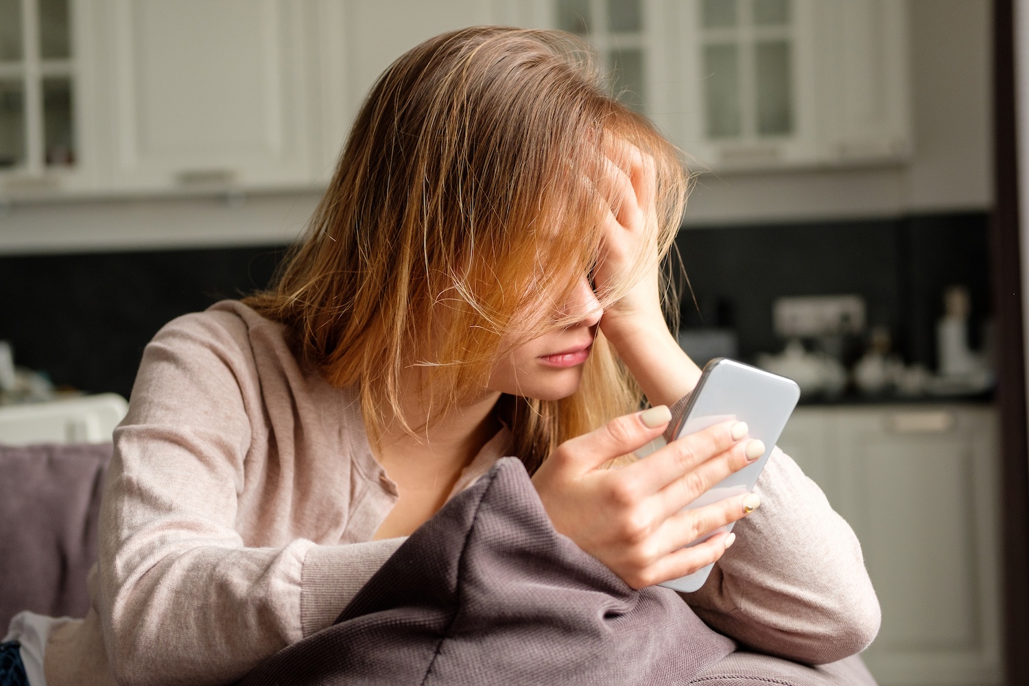 Depressione adolescenza: 10 consigli per aiutare tuo figlio