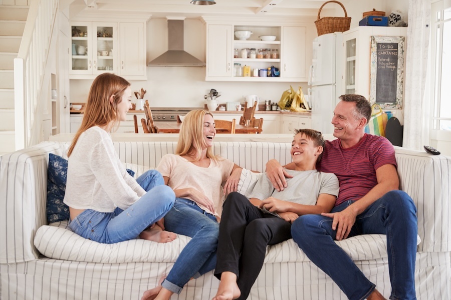 Relazioni sane? Si imparano prima di tutto a casa