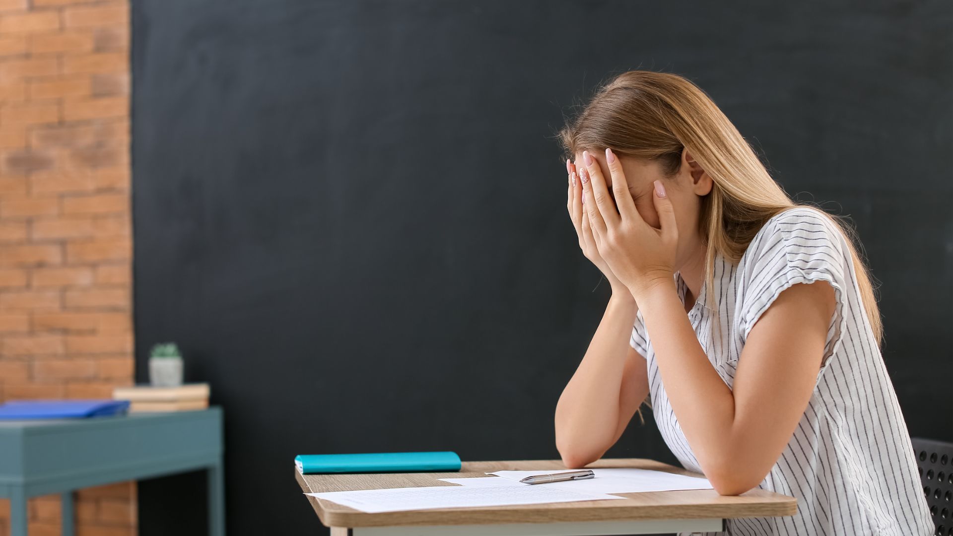 Superare l'ostacolo della bocciatura: come guidare il tuo Adolescente verso un percorso di crescita