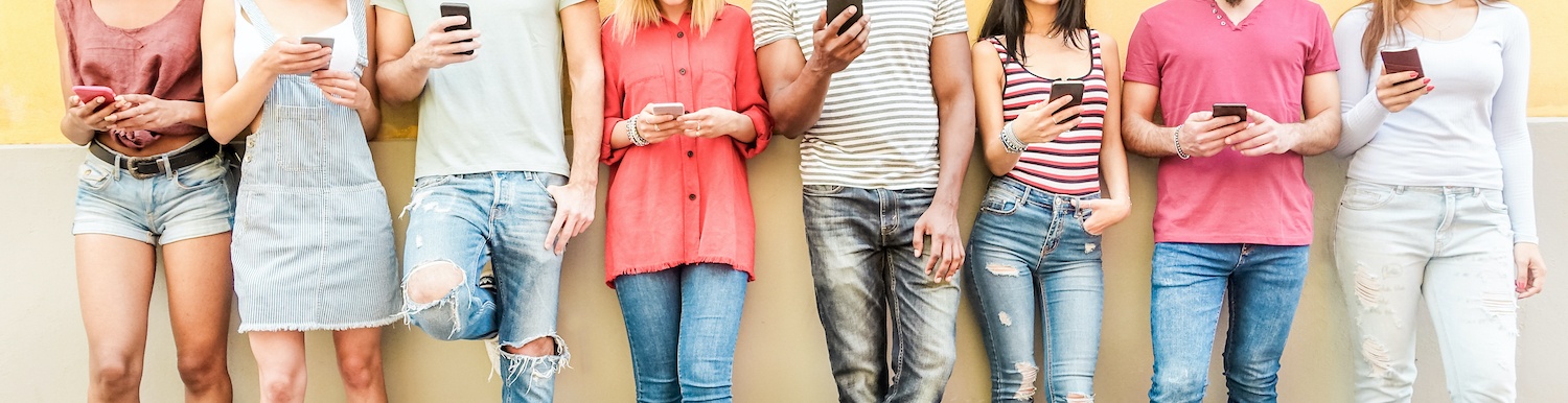 IS MIJN TIENER VERSLAAFD AAN INTERNET?