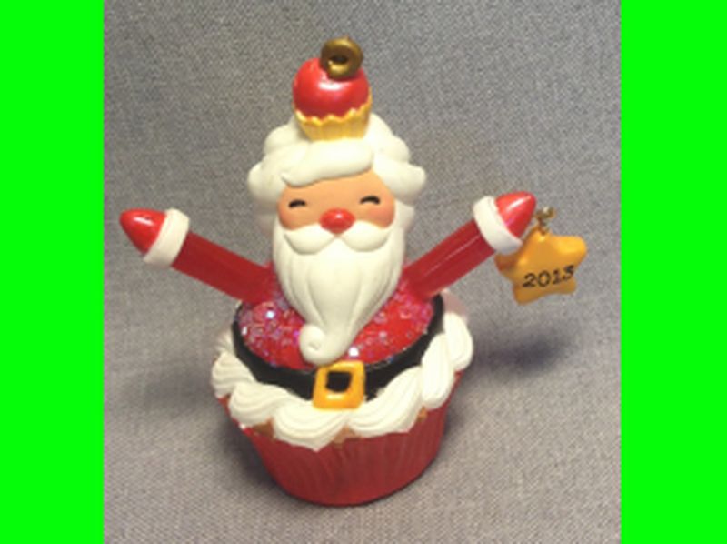 Santa Cupcake