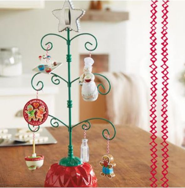 Making Sweet Memories Ornament Tree - Tabletop