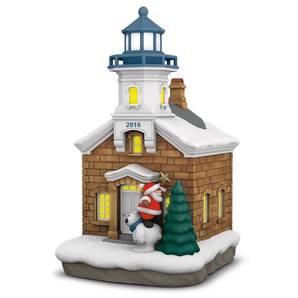 Holiday Lighthouse