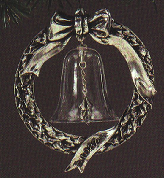 L.E. Glass Bell in Wreath