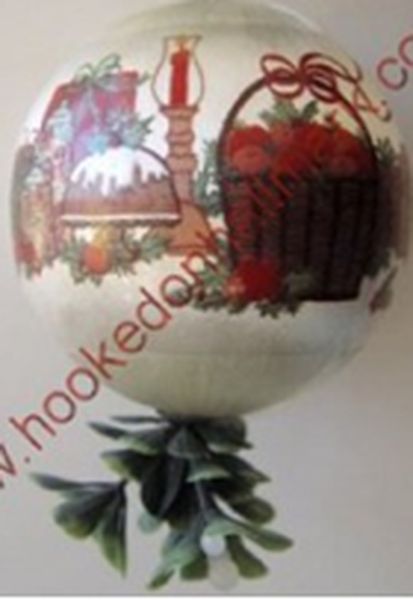 Old Fash. Customs Kissing Ball