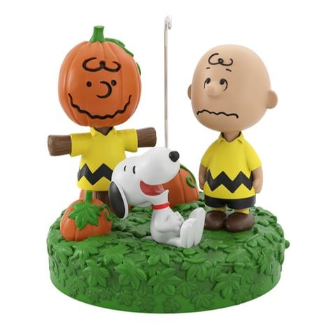 Snoopy’s Scarecrow Shenanigans