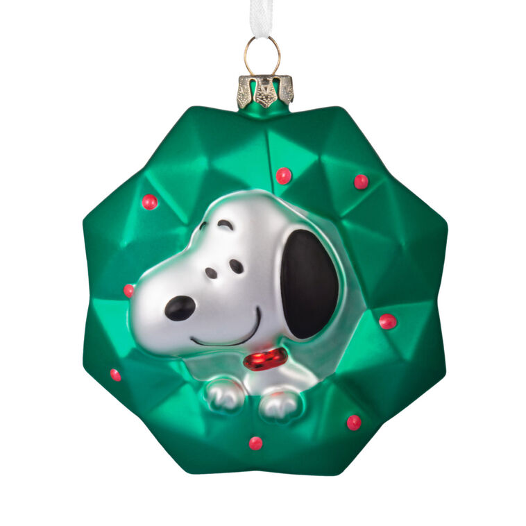 Snoopy in Wreath