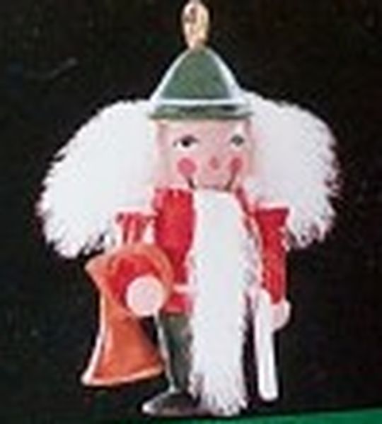 Wee Nutcracker