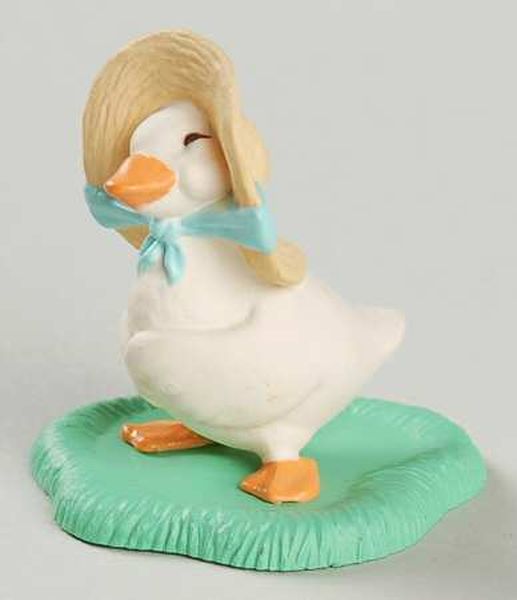 Goose In Bonnet