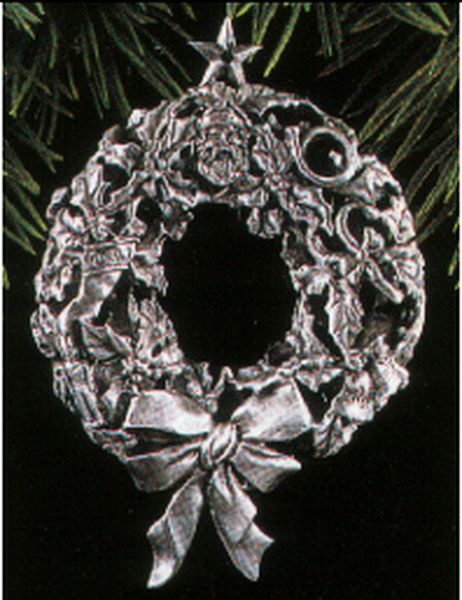 Glowing Pewter Wreath