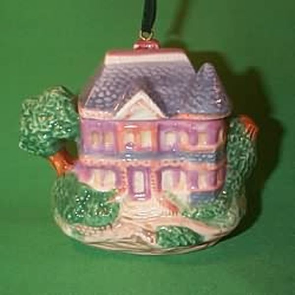 Victorian Home Teapot