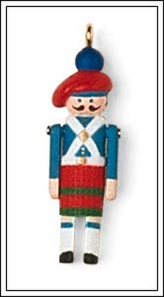 Miniature Clothespin Soldier