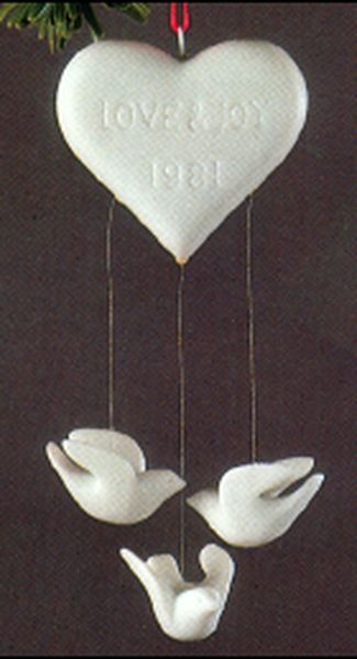 Love And Joy (Porc. Chimes)