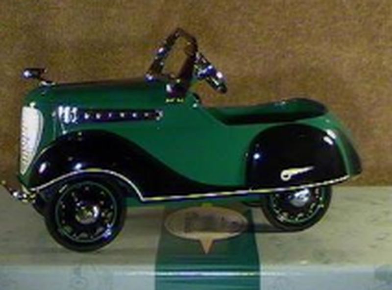 1937 Steelcraft “Junior” Streamliner
