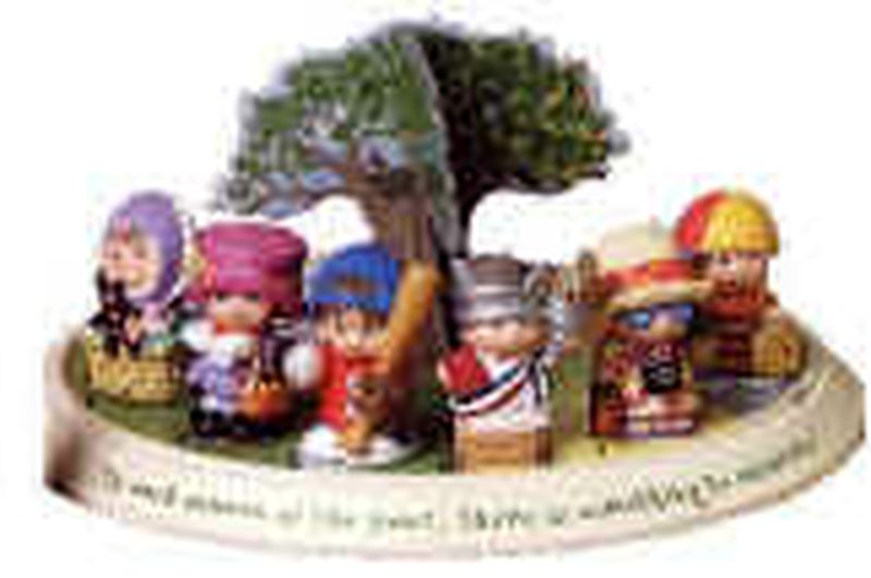 2000 Happy Hatters Collection Display Base
