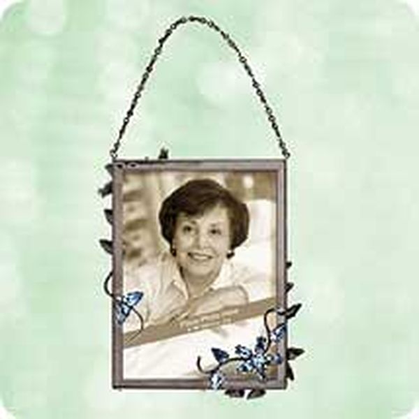 Close in Heart - Photo Holder