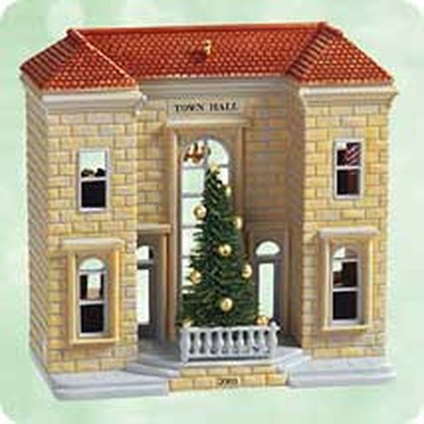 Town Hall and Mayor's Christmas Tree