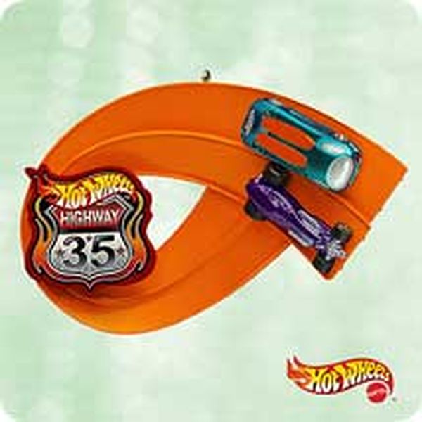 On Track: Deora II and Sweet Sixteen Hot Wheels 35th Anniversary
