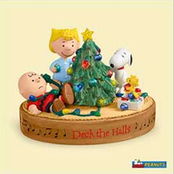 Deck the Halls, Charlie Brown