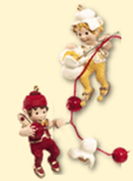Holiday String-Along