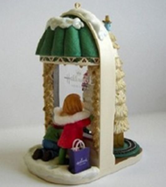 The Little Window Shoppers