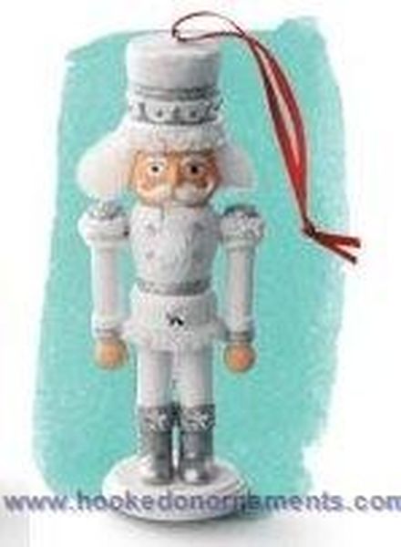 Notable Nutcracker, CLUB