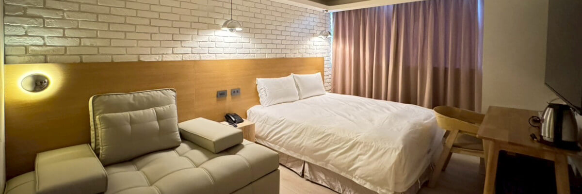 浮逸-台中車站館